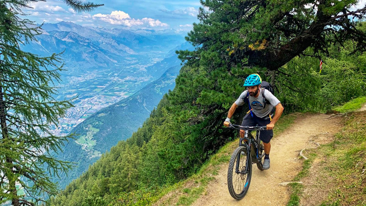 Tour du Mont Blanc - Patrik Gerbaz MTB Guide - Valle D'Aosta